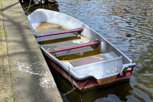 bootje vol met water - Hoosmaat